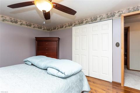 9602 Munich Dr, Parma, OH 44130 photo 13