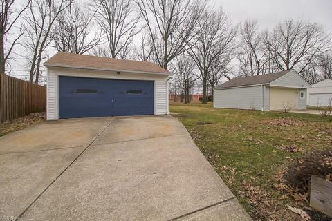 29664 Robert St, Wickliffe, OH 44092 photo 29