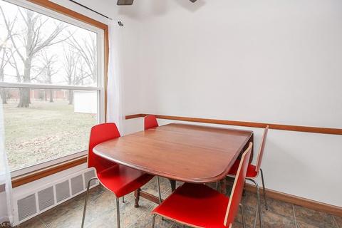 29664 Robert St, Wickliffe, OH 44092 photo 15