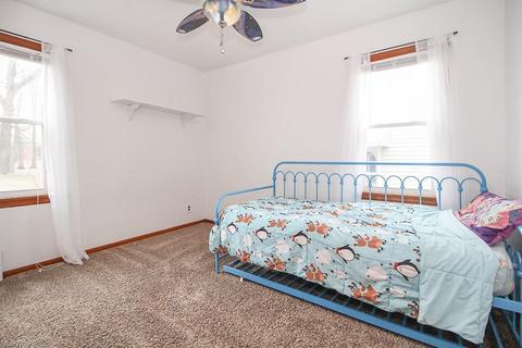 29664 Robert St, Wickliffe, OH 44092 photo 8