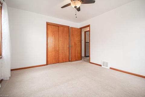 29664 Robert St, Wickliffe, OH 44092 photo 12