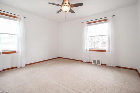29664 Robert St, Wickliffe, OH 44092 photo 11