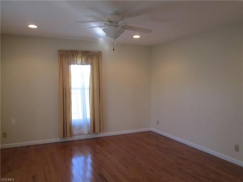 1475 Deer Path Dr, Cambridge, OH 43725 photo 2