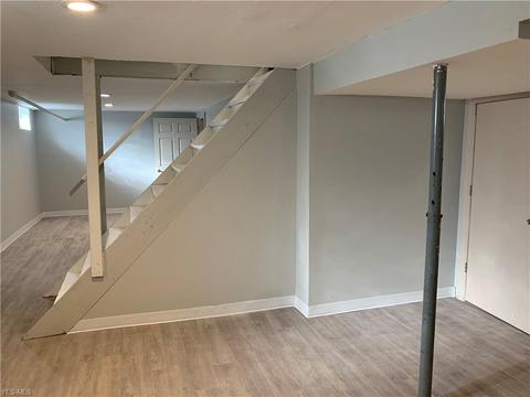 865 Independence Ave, Akron, OH 44310 photo 14