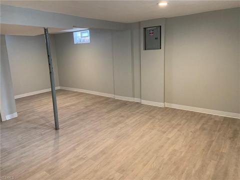 865 Independence Ave, Akron, OH 44310 photo 12