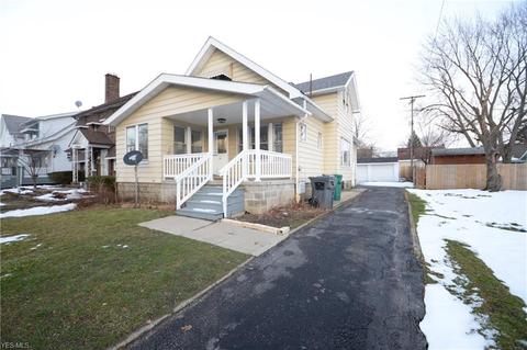 5261 Clement Ave, Maple Heights, OH 44137 photo 1
