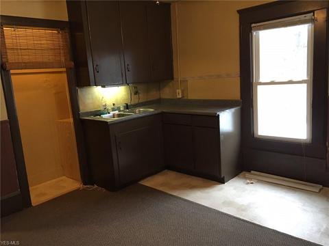 301 Arlington Ave NW, Canton, OH 44708 photo 18
