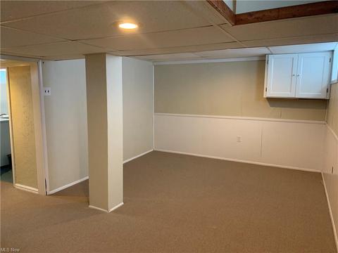 2829 Commonwealth Dr, Parma, OH 44134 photo 11