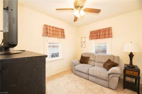 7101 Charles, Parma, OH 44129 photo 12