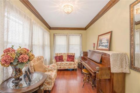 7101 Charles, Parma, OH 44129 photo 10