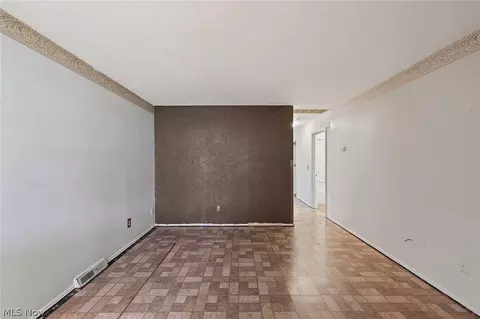 620 Boston Ave, Elyria, OH 44035 photo 6