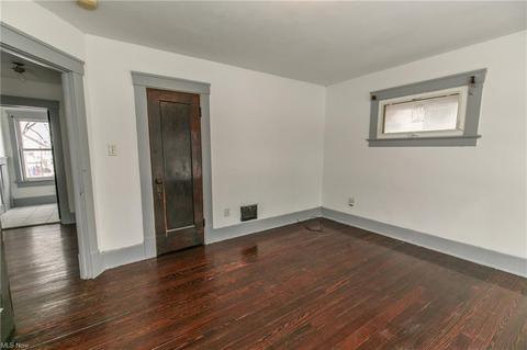 1965 E 31st St, Lorain, OH 44055 photo 17