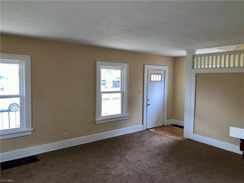 2430 9th St NW, Canton, OH 44708 photo 4