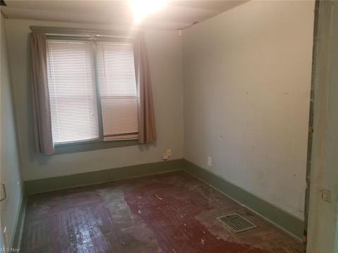113 Vesper St, Akron, OH 44310 photo 7