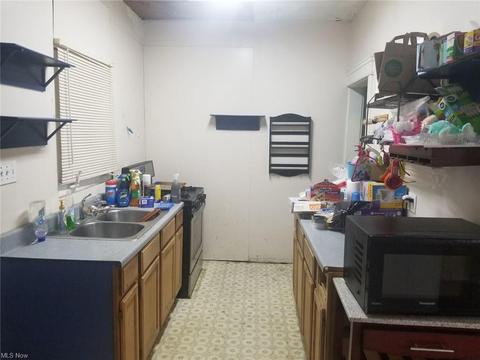 113 Vesper St, Akron, OH 44310 photo 8