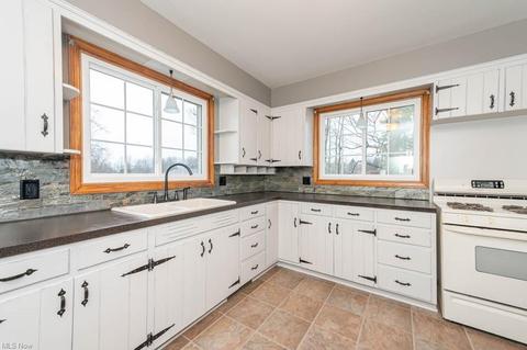 13790 Smith Goshen Rd, Beloit, OH 44609 photo 2