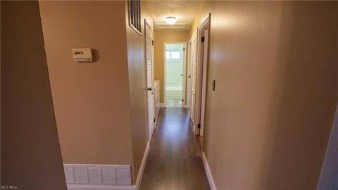 4672 Willowbrook Dr, Mentor, OH 44060 photo 5