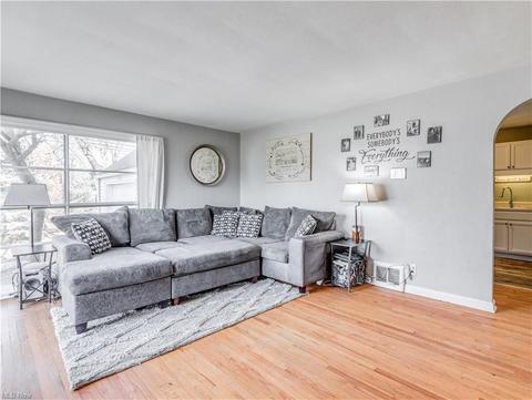 2700 Midvale Rd NW, Canton, OH 44708 photo 9