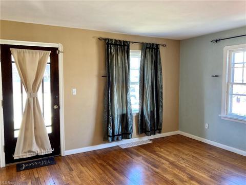 41 Prospect St, Berea, OH 44017 photo 5