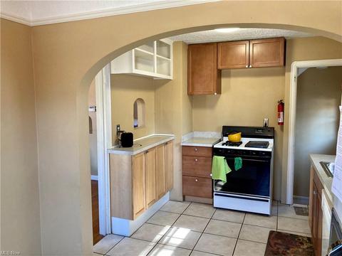 41 Prospect St, Berea, OH 44017 photo 9
