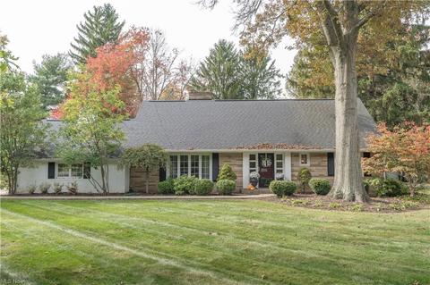 2759 Coventry Ln NW, Canton, OH 44708 photo 1