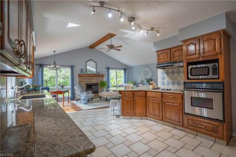 2759 Coventry Ln NW, Canton, OH 44708 photo 7