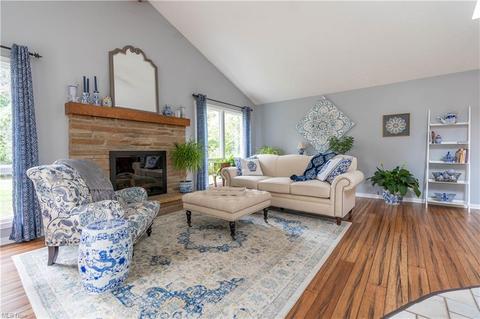 2759 Coventry Ln NW, Canton, OH 44708 photo 12