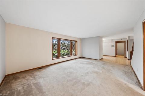 6290 Cloverly Dr, Solon, OH 44139 photo 6