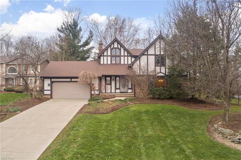 6290 Cloverly Dr, Solon, OH 44139 photo 1