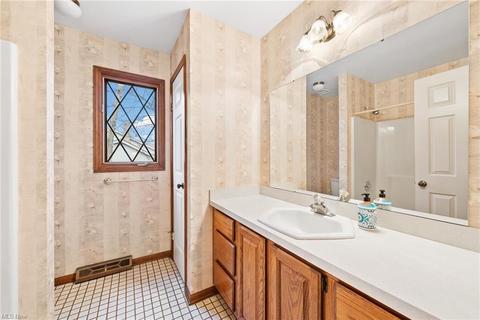 6290 Cloverly Dr, Solon, OH 44139 photo 27