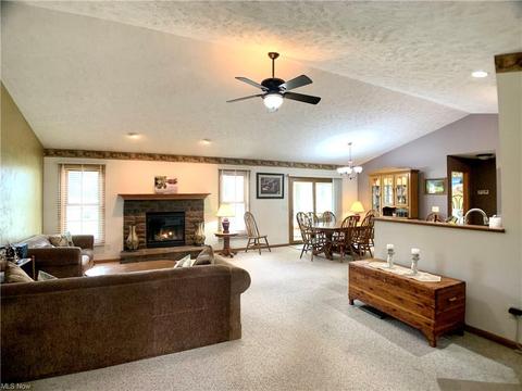 9629 Nichols Rd, Freedom, OH 44288 photo 10