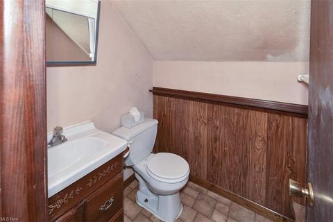150 Potomac Dr, Elyria, OH 44035 photo 32