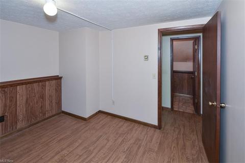 150 Potomac Dr, Elyria, OH 44035 photo 29