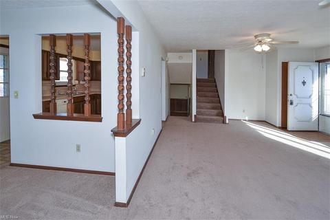150 Potomac Dr, Elyria, OH 44035 photo 7