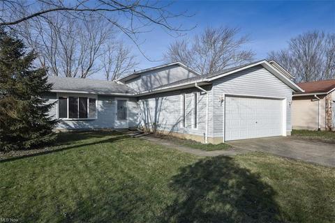 150 Potomac Dr, Elyria, OH 44035 photo 1