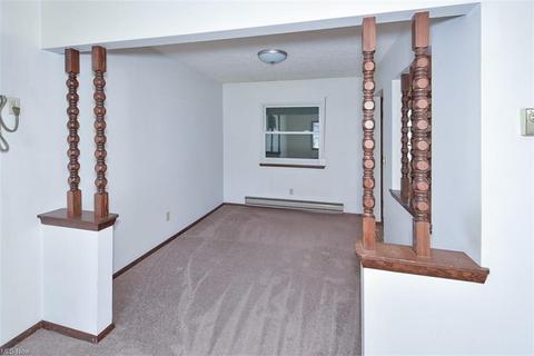 150 Potomac Dr, Elyria, OH 44035 photo 9