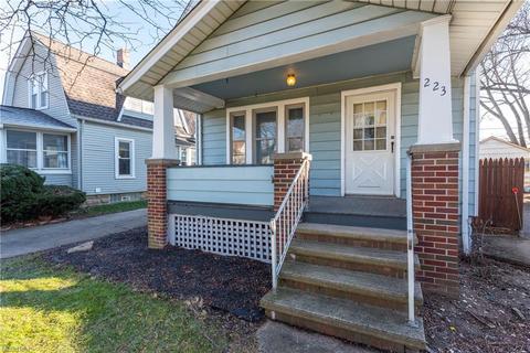 223 Olive St, Elyria, OH 44035 photo 2