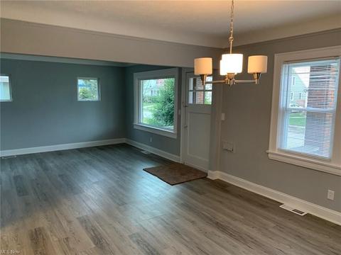 795 E 232nd St, Euclid, OH 44123 photo 6