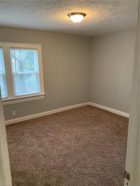 795 E 232nd St, Euclid, OH 44123 photo 11
