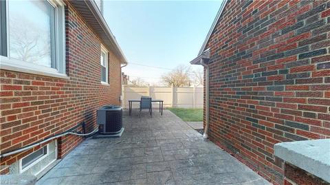 5790 Eldon Dr, Parma, OH 44130 photo 31