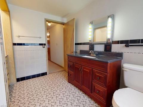 5790 Eldon Dr, Parma, OH 44130 photo 22