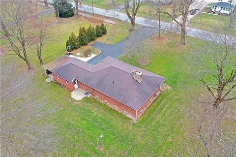8446 State St, Kinsman, OH 44428 photo 3