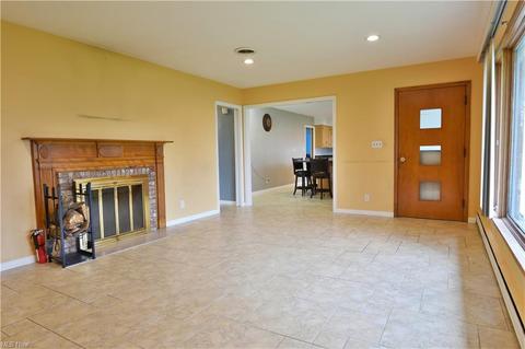 8446 State St, Kinsman, OH 44428 photo 6