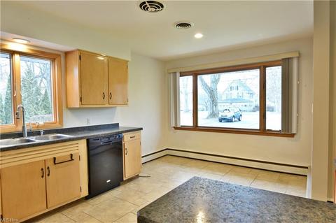 8446 State St, Kinsman, OH 44428 photo 12