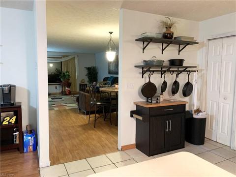 5056 Spalding Ct, Lorain, OH 44053 photo 6