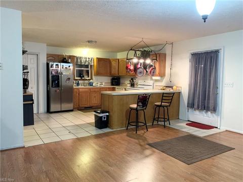 5056 Spalding Ct, Lorain, OH 44053 photo 7