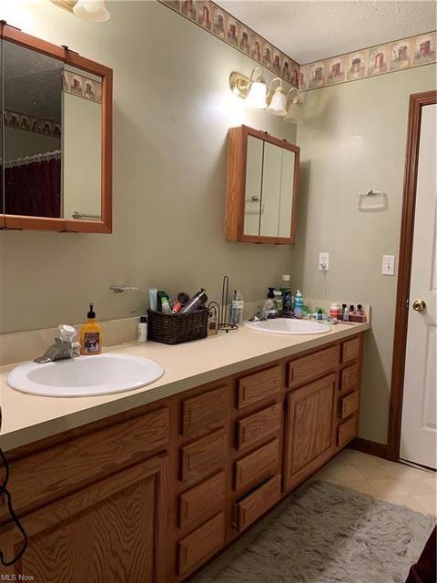 5056 Spalding Ct, Lorain, OH 44053 photo 8