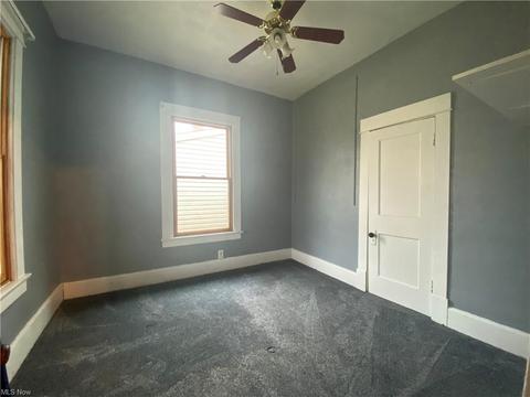 2573 E Midlothian Blvd, Struthers, OH 44471 photo 7