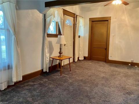 2573 E Midlothian Blvd, Struthers, OH 44471 photo 6