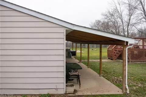 9893 Short Dr, Windham, OH 44288 photo 4